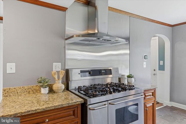 5721 FOREST RD, Cheverly, MD 20785