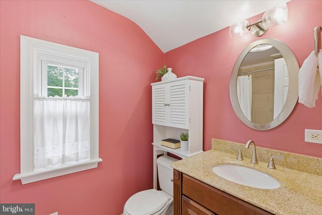 5721 FOREST RD, Cheverly, MD 20785