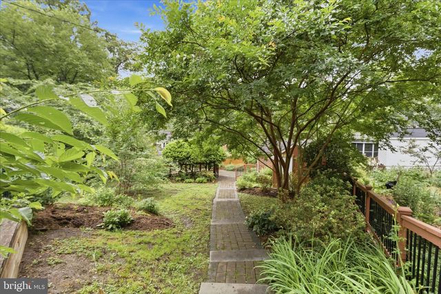 5721 FOREST RD, Cheverly, MD 20785