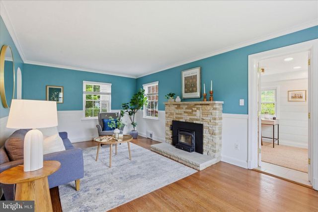 5721 FOREST RD, Cheverly, MD 20785