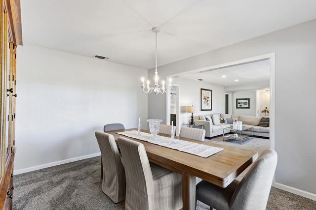 4603 American River Dr, Sacramento, CA 95864