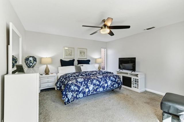 4603 American River Dr, Sacramento, CA 95864