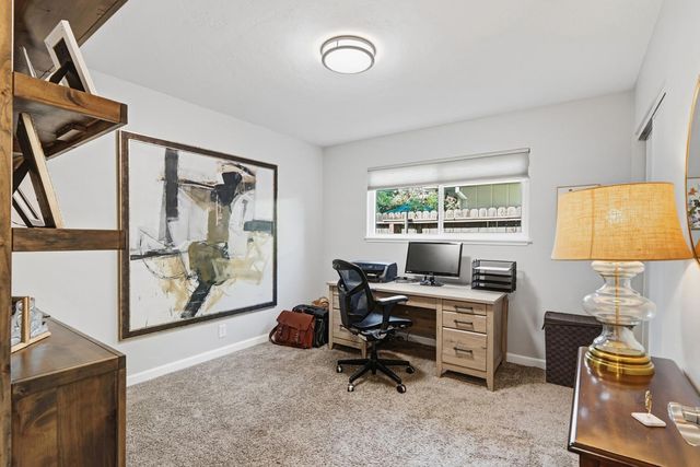 4603 American River Dr, Sacramento, CA 95864