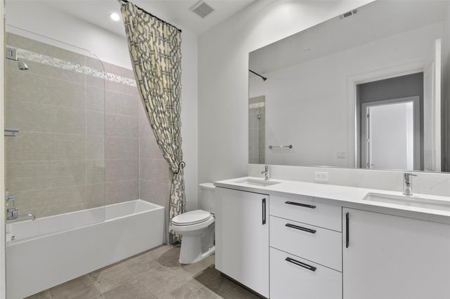 4521 San Felipe Street 2204, Houston, TX 77027