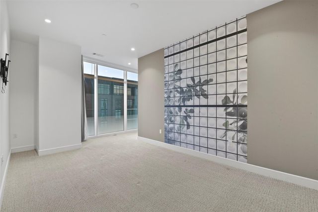 4521 San Felipe Street 2204, Houston, TX 77027