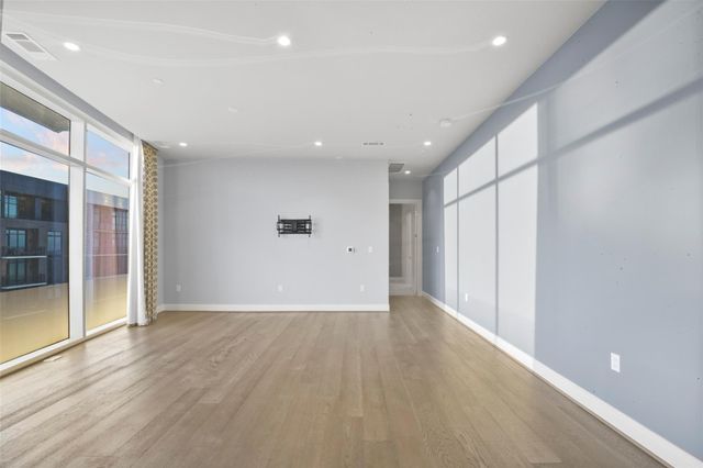 4521 San Felipe Street 2204, Houston, TX 77027