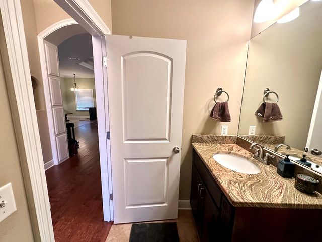 202 Frisco Ln, Enterprise, AL 36330