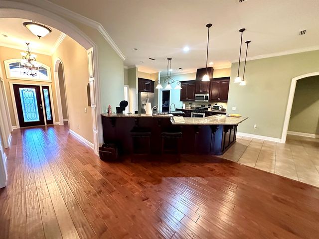 202 Frisco Ln, Enterprise, AL 36330