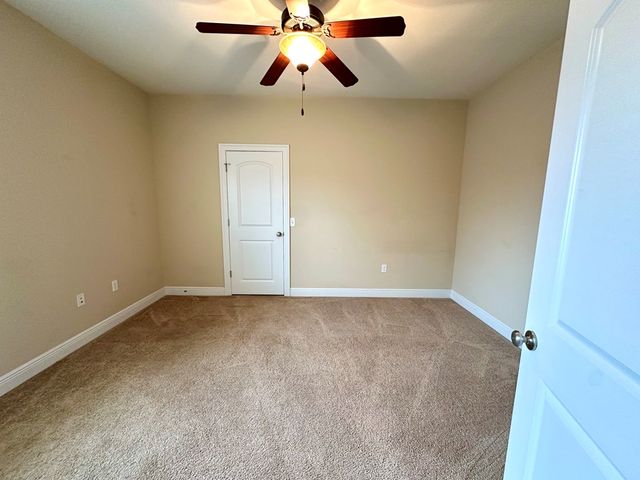 202 Frisco Ln, Enterprise, AL 36330