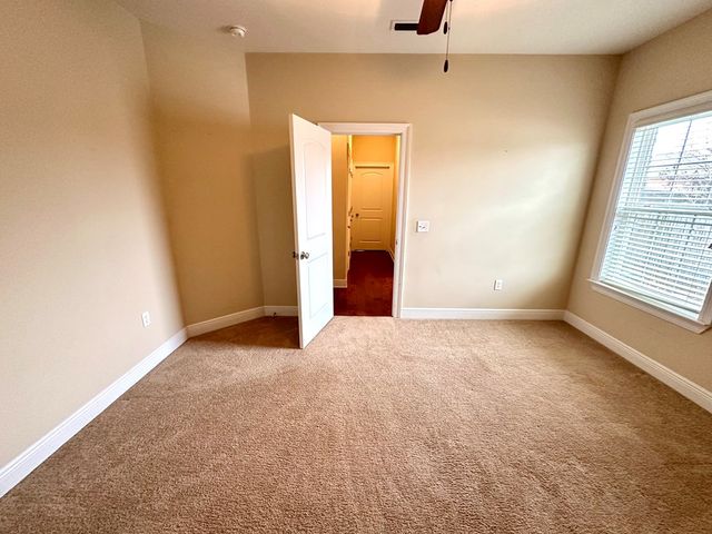 202 Frisco Ln, Enterprise, AL 36330