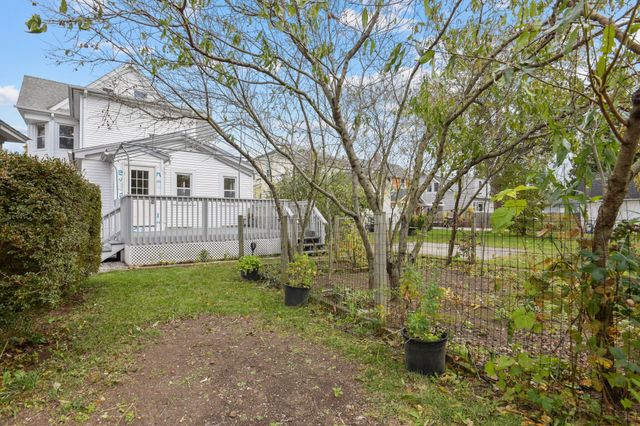 541 Montauk Avenue, New London, CT 06320