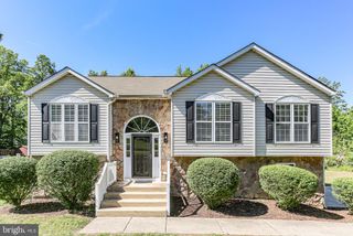 424 LAUREL AVE, Fredericksburg, VA 22408