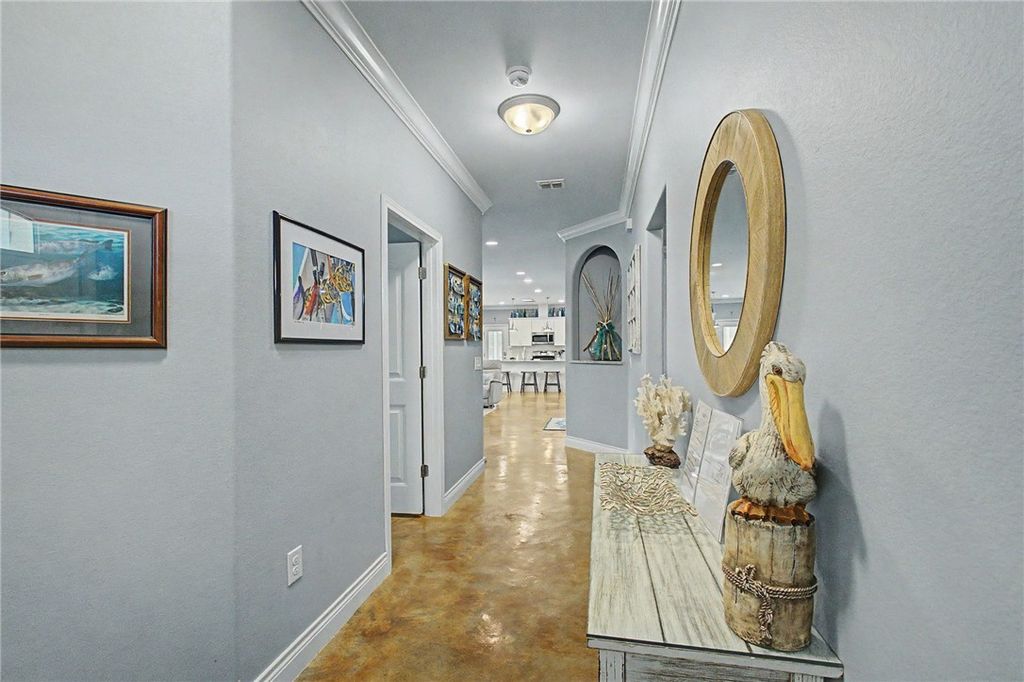 447 S Fuqua St, Rockport, TX 78383 — photo 5