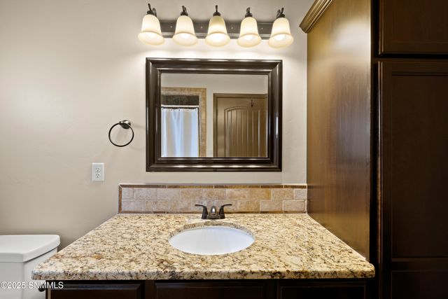 4343 Capistrano Avenue, Las Cruces, NM 88011