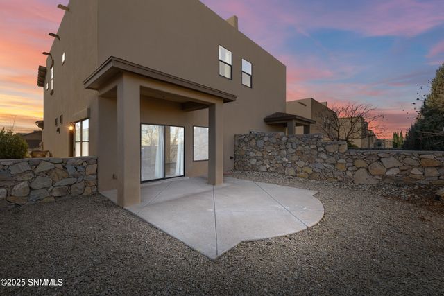 4343 Capistrano Avenue, Las Cruces, NM 88011