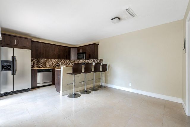 2471 Waterside Drive, Lake Worth, FL 33461