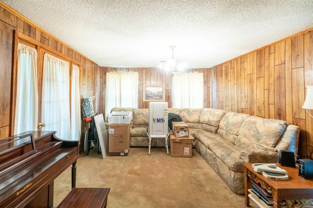 4040 HWY 20, Helena, AR 72342