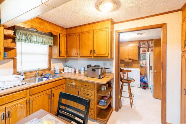 4040 HWY 20, Helena, AR 72342