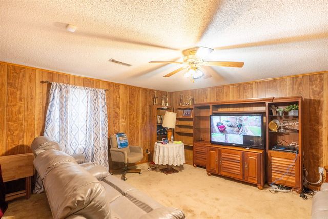 4040 HWY 20, Helena, AR 72342