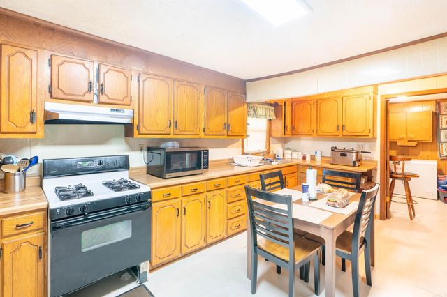 4040 HWY 20, Helena, AR 72342