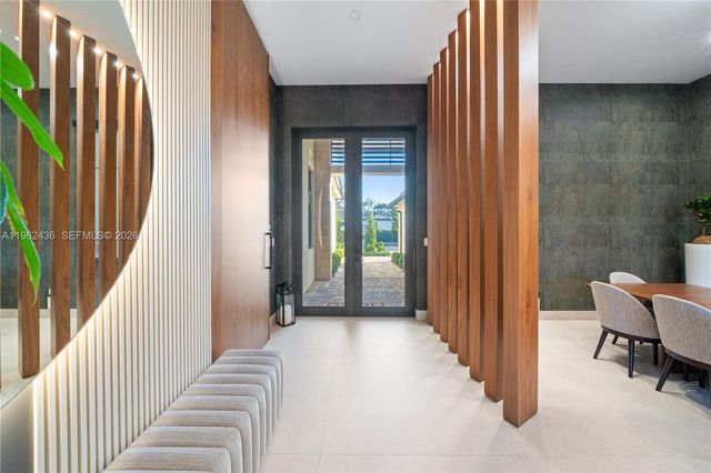 7387 SW 74th Ln, Miami, FL 33143