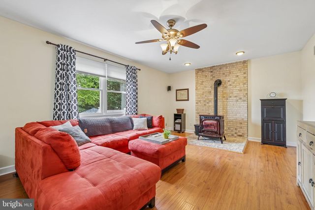 6631 CHRISTY ACRES CIR, Mount Airy, MD 21771