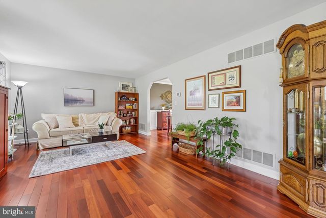 6631 CHRISTY ACRES CIR, Mount Airy, MD 21771