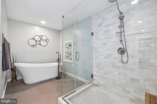 6631 CHRISTY ACRES CIR, Mount Airy, MD 21771