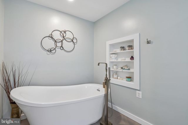 6631 CHRISTY ACRES CIR, Mount Airy, MD 21771
