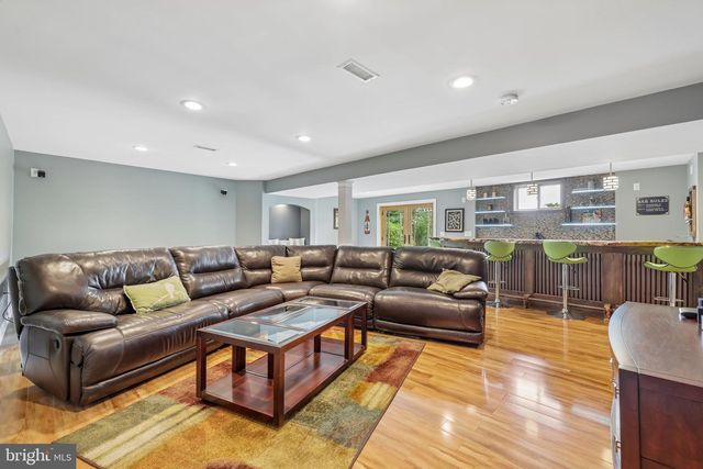 6631 CHRISTY ACRES CIR, Mount Airy, MD 21771