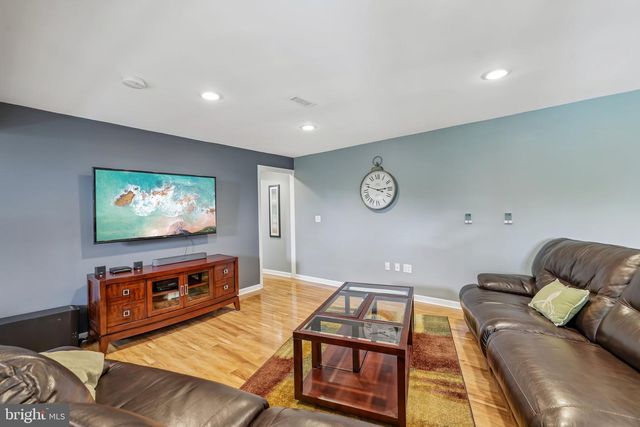 6631 CHRISTY ACRES CIR, Mount Airy, MD 21771