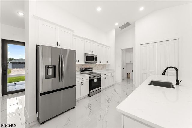 14070 Cedardale ST, Fort Myers, FL 33905