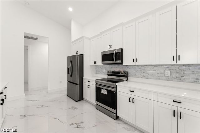 14070 Cedardale ST, Fort Myers, FL 33905