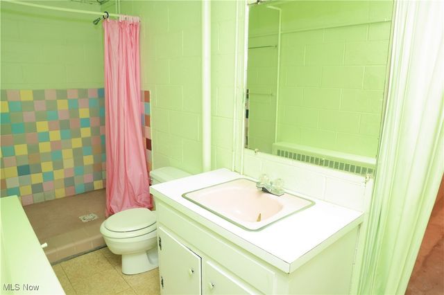 311 Goodhue Drive, Akron, OH 44313