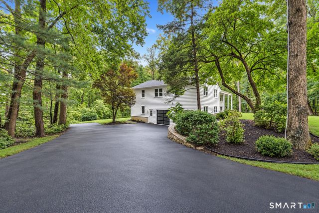 1 Greenlea Lane, Weston, CT 06883