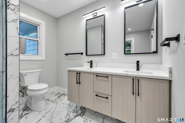 1 Greenlea Lane, Weston, CT 06883