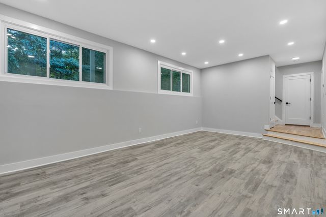 1 Greenlea Lane, Weston, CT 06883