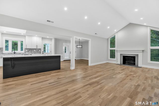 1 Greenlea Lane, Weston, CT 06883