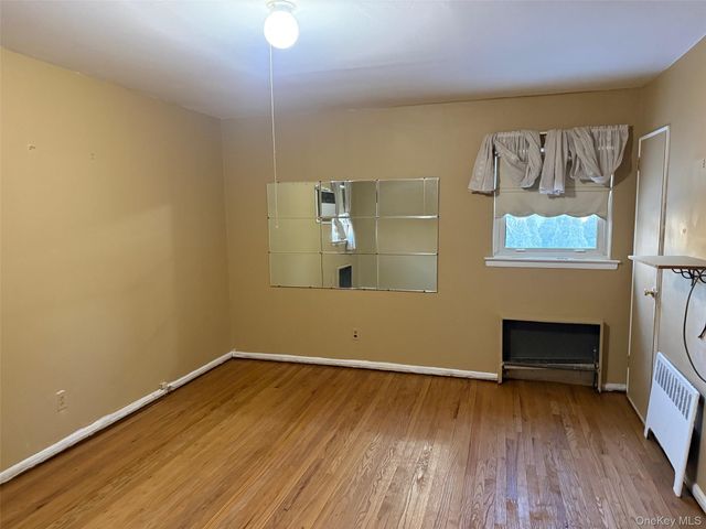 12 Cranberry Lane, Plainview, NY 11803