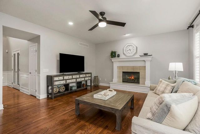 14612 Chadwick Street, Overland Park, KS 66224