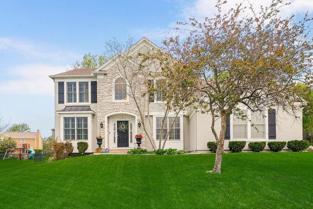 14612 Chadwick Street, Overland Park, KS 66224
