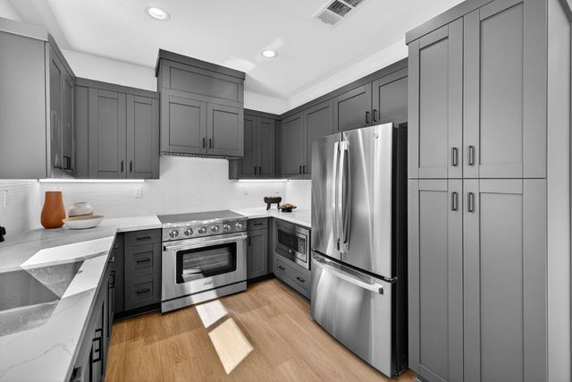 955 Woodside Road, Redwood City, CA 94061