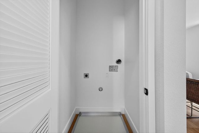 955 Woodside Road, Redwood City, CA 94061