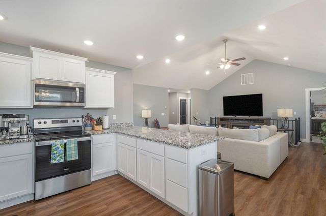175 Sunrise Villa Drive, Branson, MO 65616