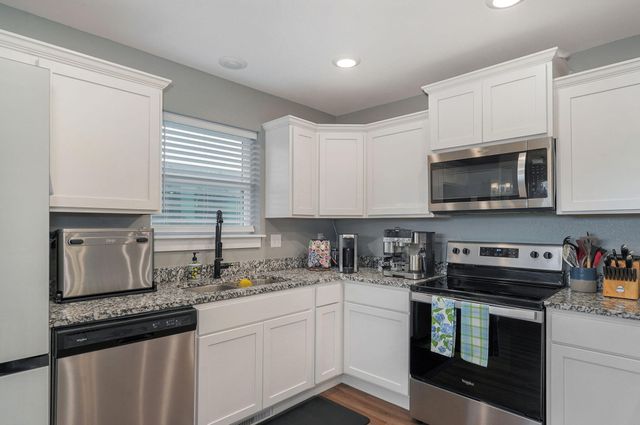 175 Sunrise Villa Drive, Branson, MO 65616