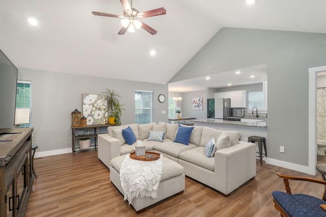 175 Sunrise Villa Drive, Branson, MO 65616