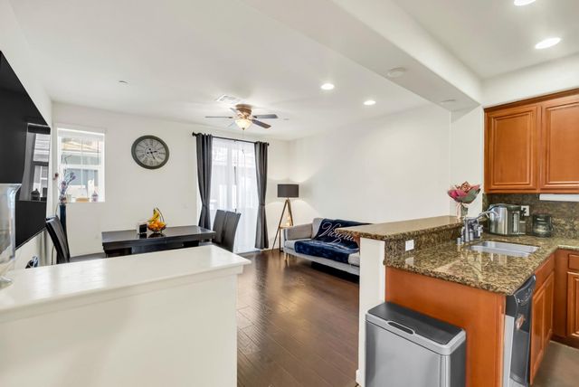 23 Bettencourt Way, Milpitas, CA 95035