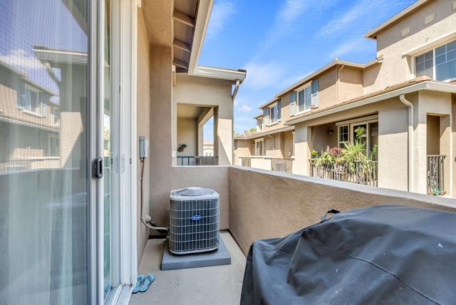 23 Bettencourt Way, Milpitas, CA 95035