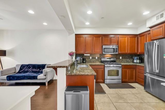 23 Bettencourt Way, Milpitas, CA 95035