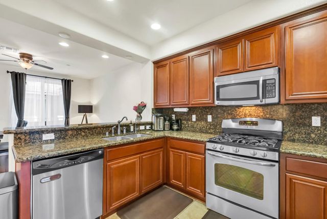 23 Bettencourt Way, Milpitas, CA 95035